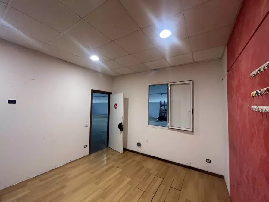 Immagine 10 di Capannone industriale in affitto  in Via Del Lavoro a Mestrino