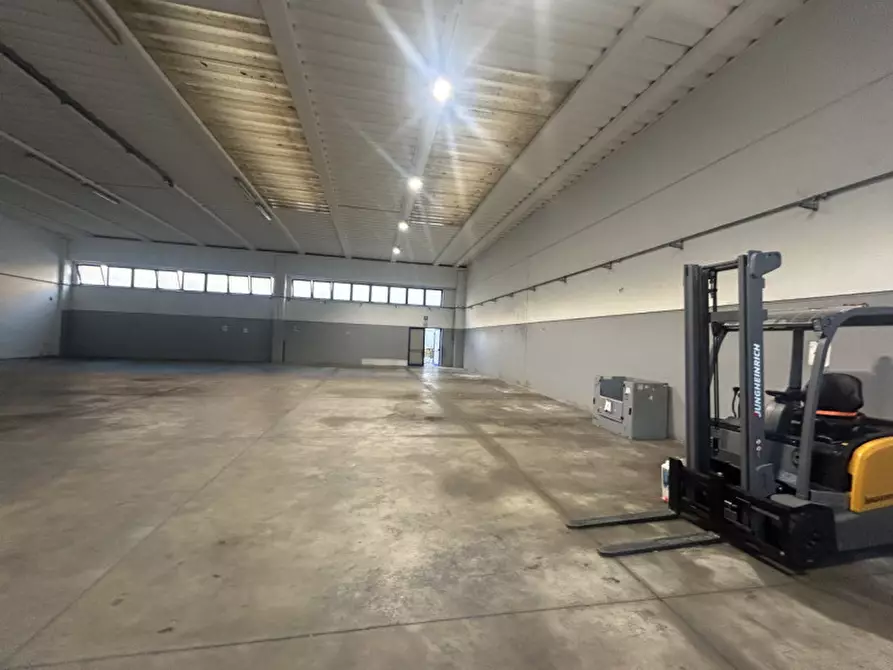 Immagine 16 di Capannone industriale in affitto  in Via Del Lavoro a Mestrino