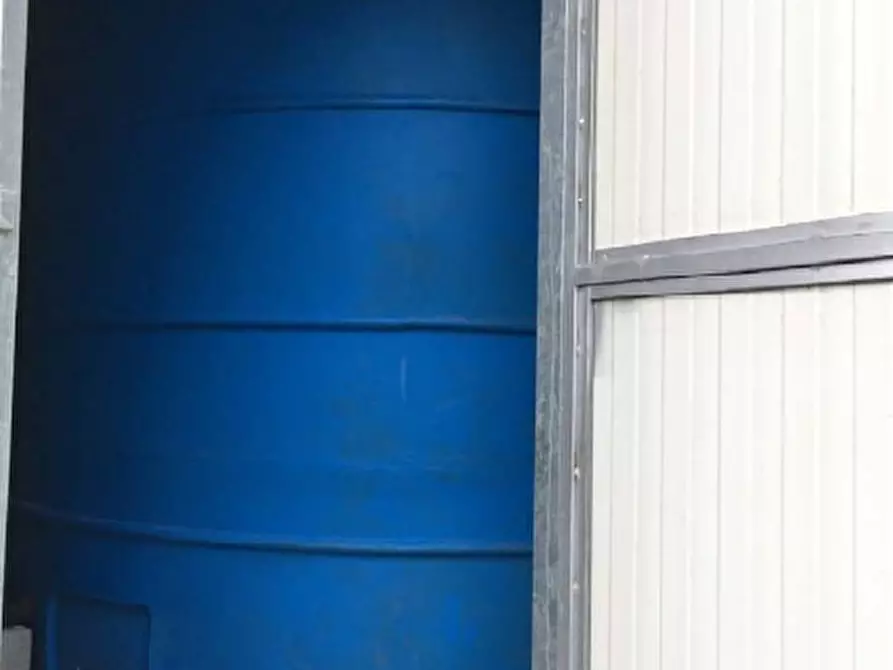 Immagine 8 di Laboratorio in vendita  a Castelsaraceno