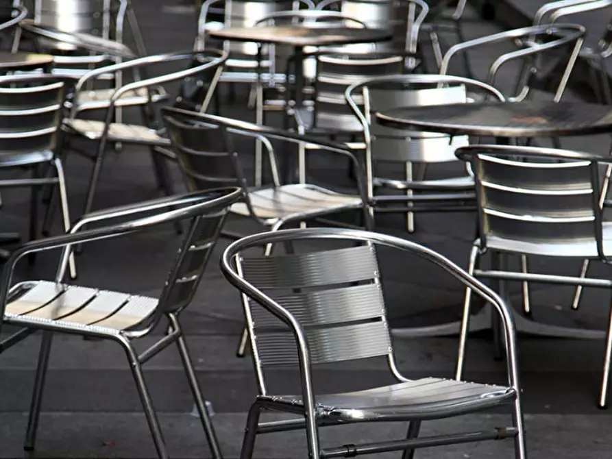 Immagine 13 di Attività commerciale in vendita  a Villafranca Di Verona