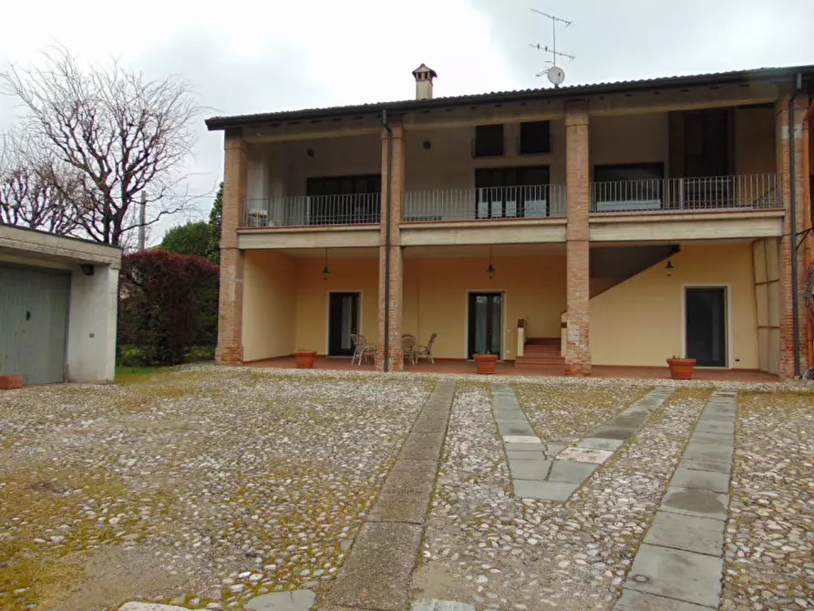 Immagine 1 di Appartamento in vendita  in Via Roma a Calcinato