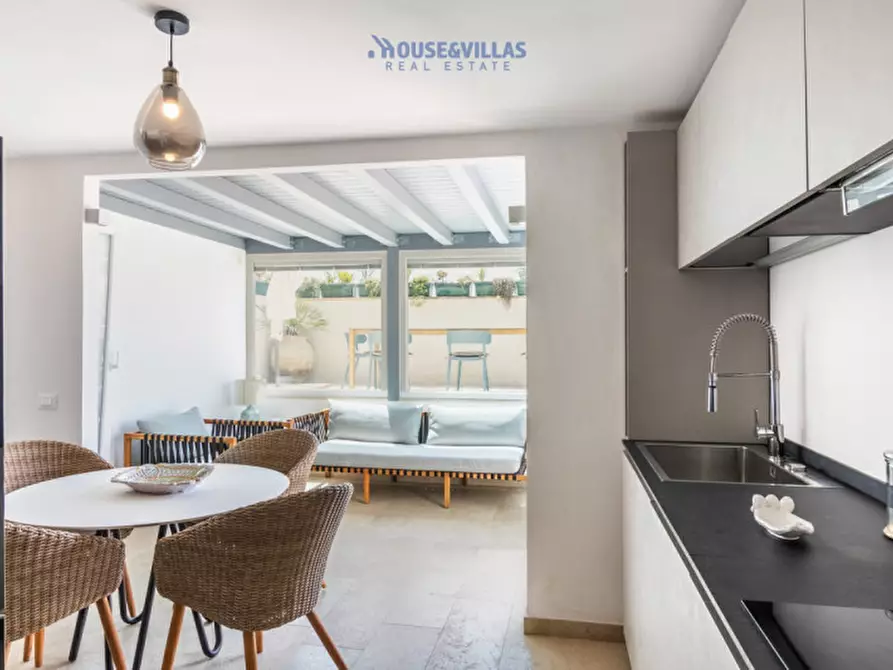 Immagine 12 di Casa indipendente in vendita  in via bozzari a Noto