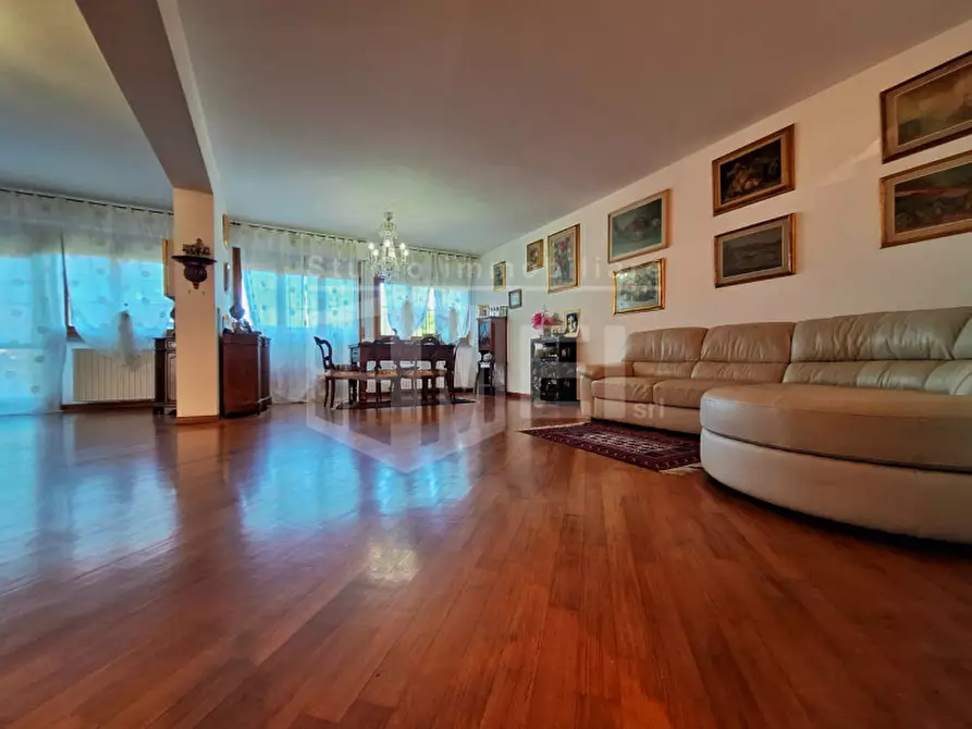 Immagine 2 di Villetta a schiera in vendita  in Via del Pino a Livorno