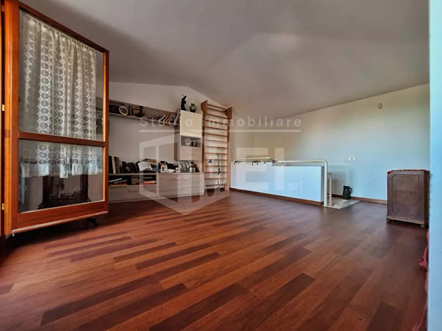 Immagine 11 di Villetta a schiera in vendita  in Via del Pino a Livorno