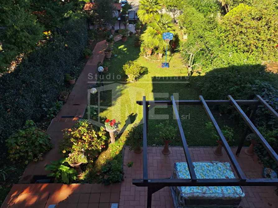 Immagine 24 di Villetta a schiera in vendita  in Via del Pino a Livorno