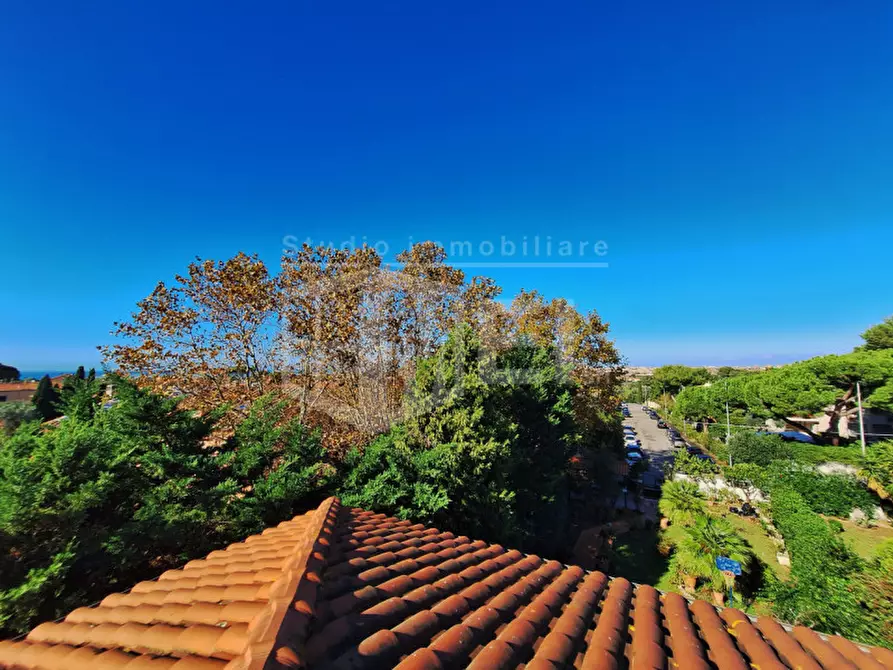 Immagine 26 di Villetta a schiera in vendita  in Via del Pino a Livorno