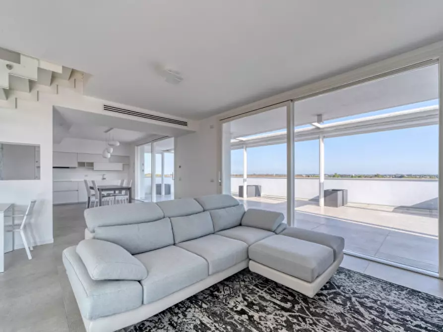 Immagine 1 di Attico in vendita  in Via Armando Diaz 252 a Vigonza