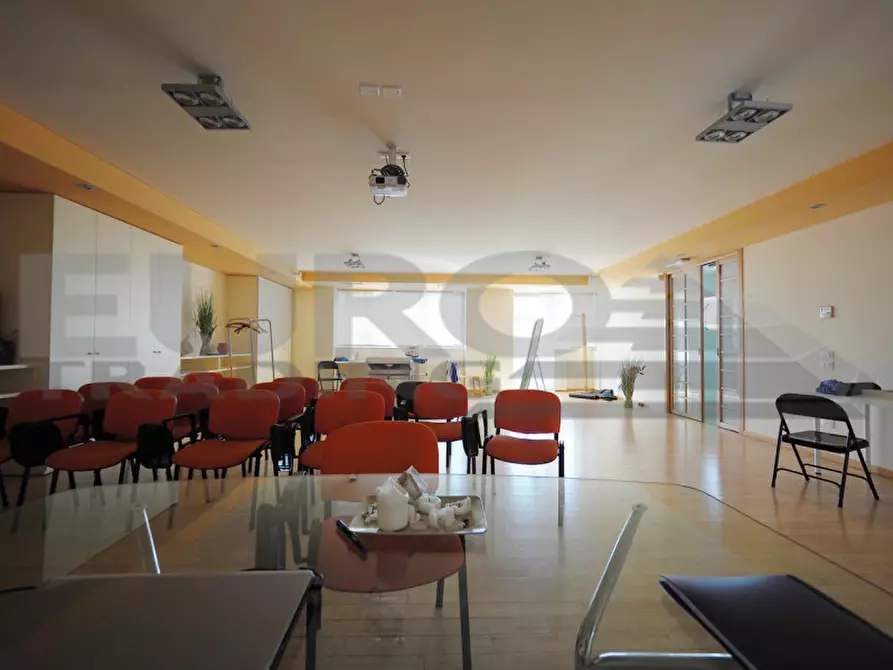 Immagine 2 di Ufficio in affitto  in Via Don Luigi Peron a Venezia