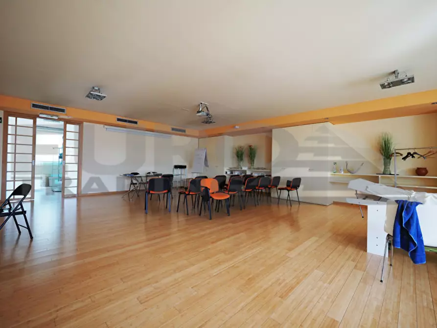 Immagine 3 di Ufficio in affitto  in Via Don Luigi Peron a Venezia