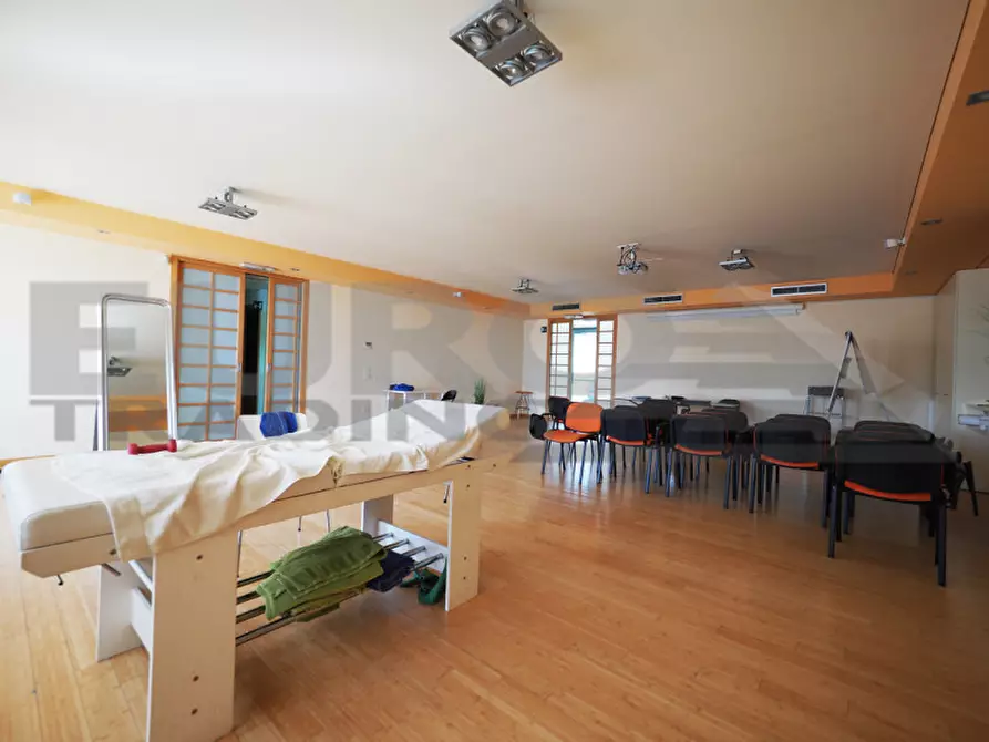 Immagine 4 di Ufficio in affitto  in Via Don Luigi Peron a Venezia