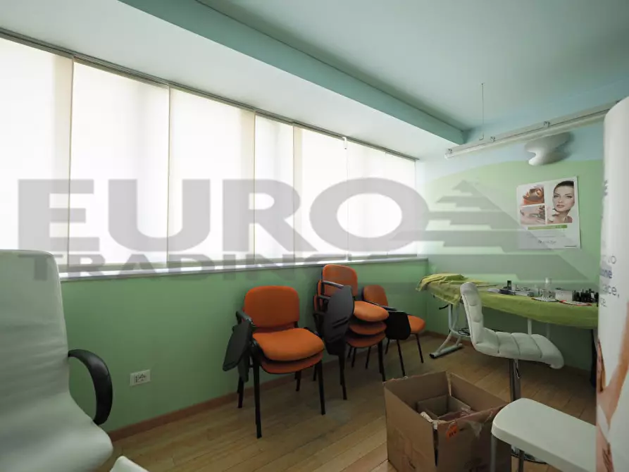 Immagine 12 di Ufficio in affitto  in Via Don Luigi Peron a Venezia