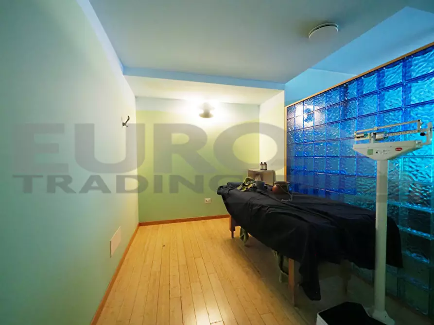 Immagine 19 di Ufficio in affitto  in Via Don Luigi Peron a Venezia