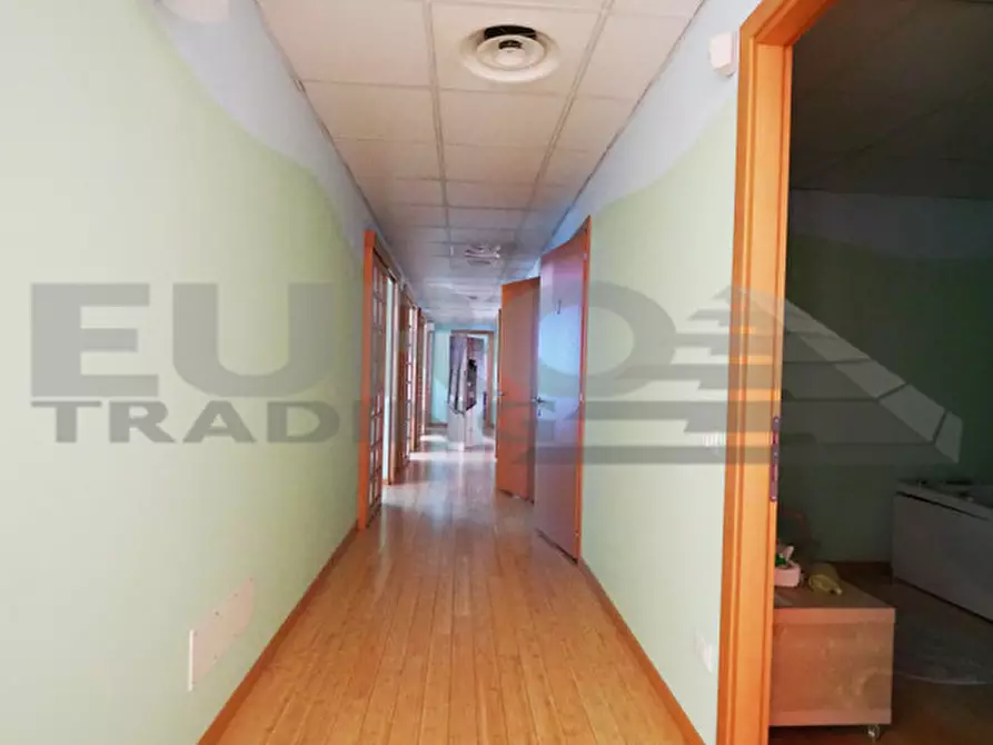 Immagine 23 di Ufficio in affitto  in Via Don Luigi Peron a Venezia