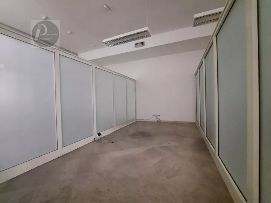 Immagine 7 di Negozio in affitto  a Padova