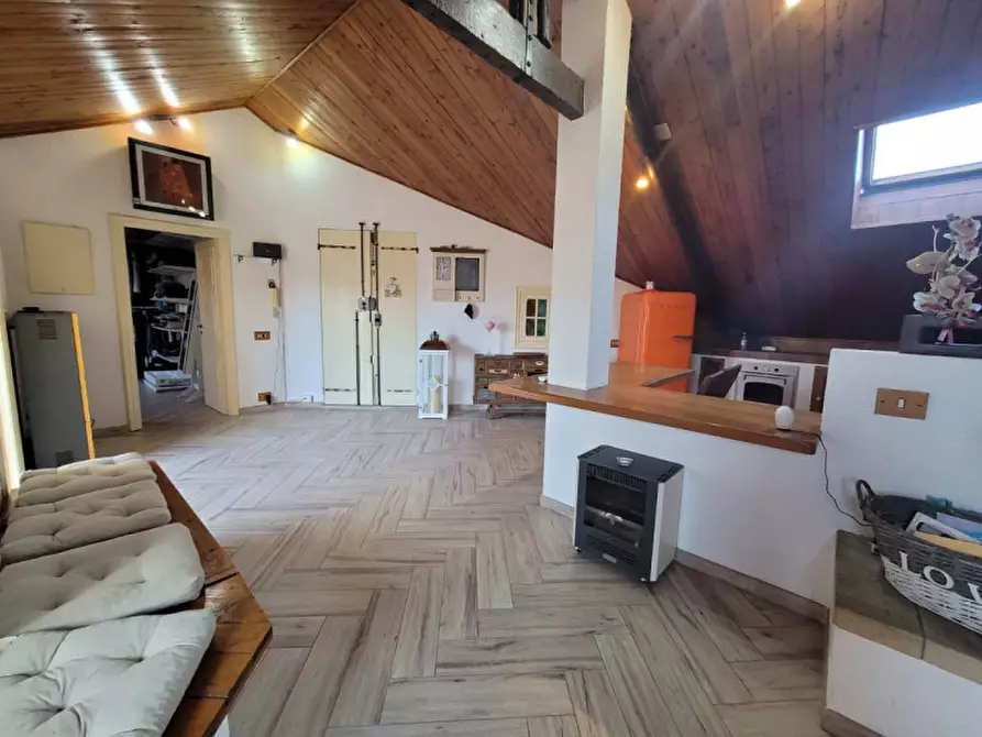 Immagine 3 di Loft/Open space in vendita  in Via Verdi a Savona