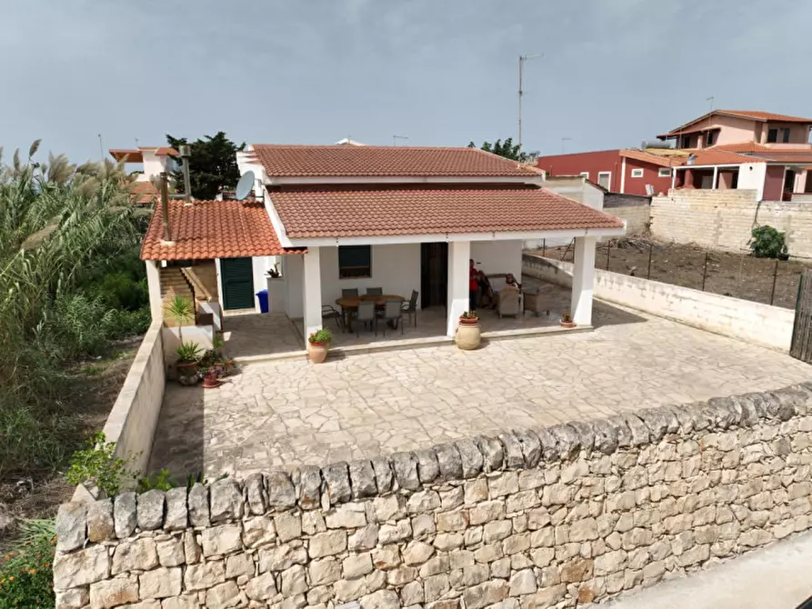 Immagine 2 di Casa indipendente in vendita  a Pachino
