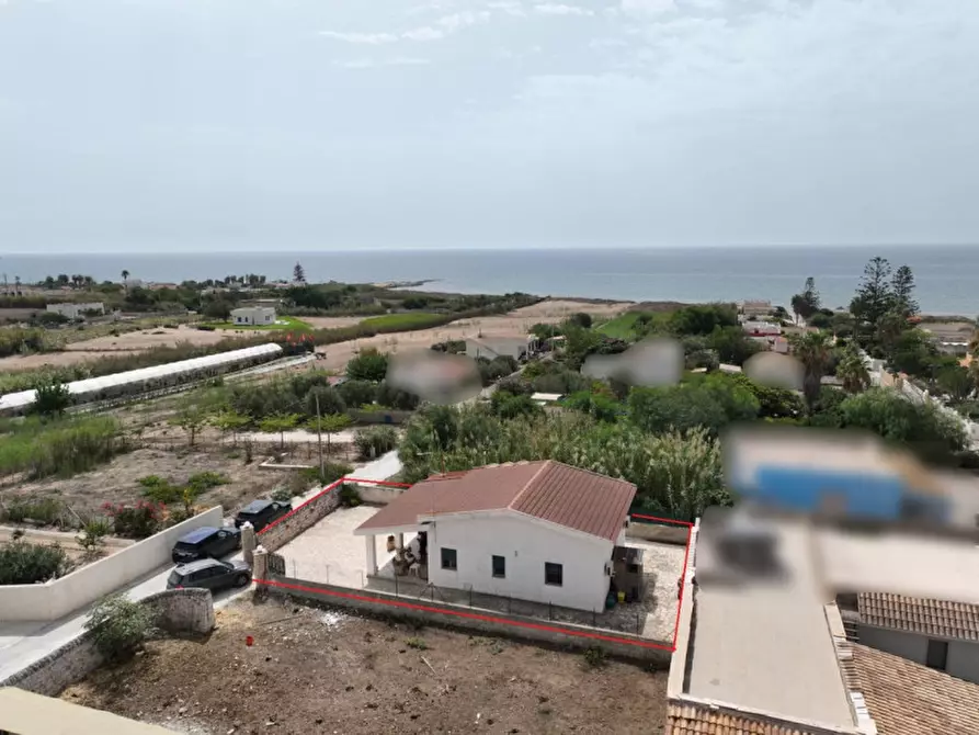 Immagine 3 di Casa indipendente in vendita  a Pachino