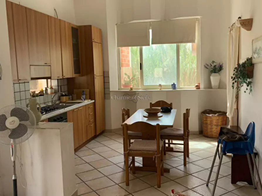 Immagine 16 di Casa indipendente in vendita  a Pachino