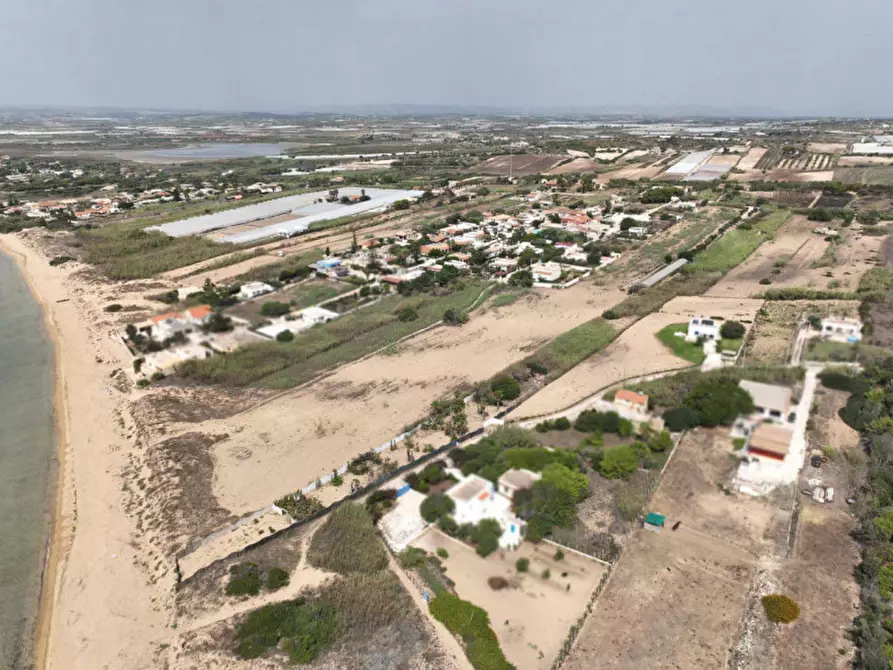 Immagine 27 di Casa indipendente in vendita  a Pachino