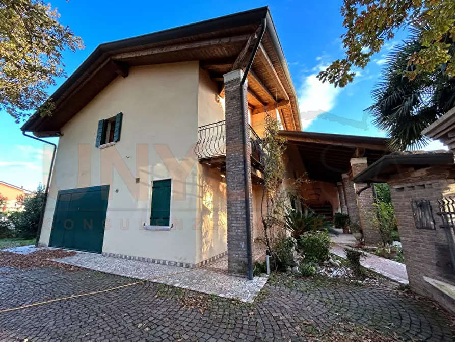 Immagine 1 di Casa indipendente in vendita  in Via Lissaro a Villafranca Padovana