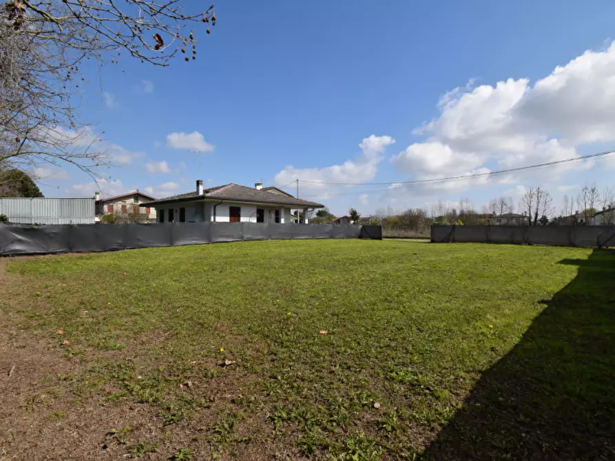 Immagine 11 di Terreno in vendita  in Via Boligo a Campolongo Maggiore