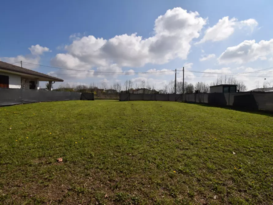 Immagine 12 di Terreno in vendita  in Via Boligo a Campolongo Maggiore