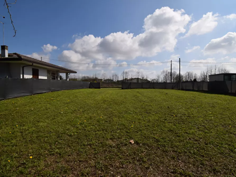 Immagine 13 di Terreno in vendita  in Via Boligo a Campolongo Maggiore