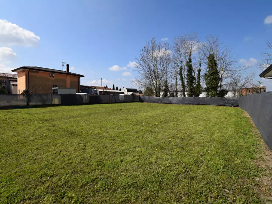 Immagine 27 di Terreno in vendita  in Via Boligo a Campolongo Maggiore