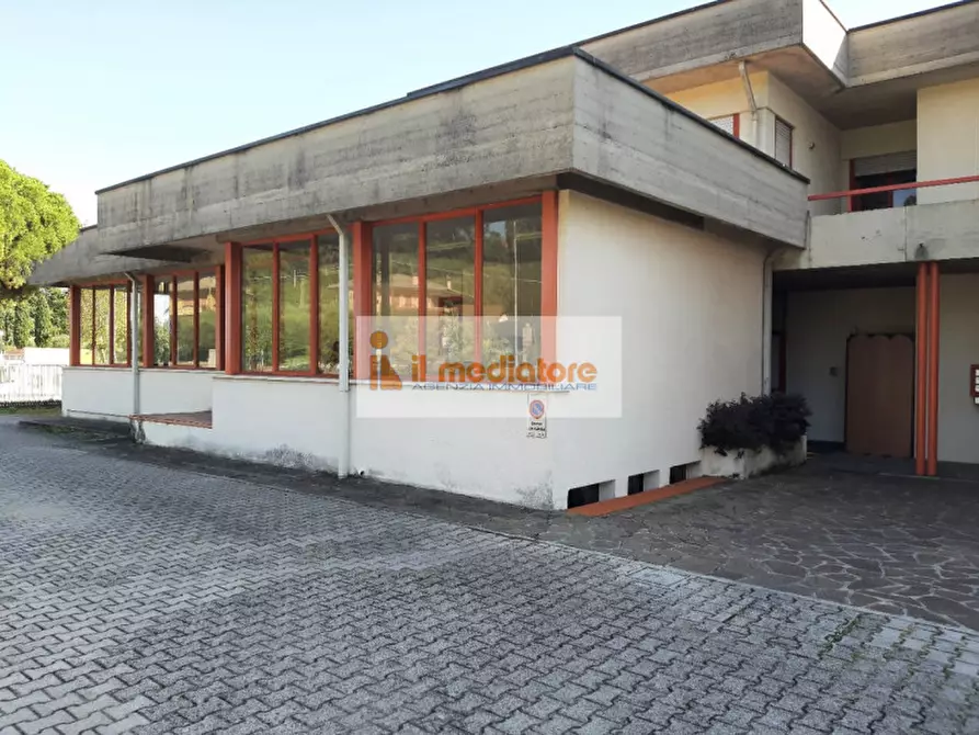 Immagine 3 di Negozio in affitto  a San Zenone Degli Ezzelini