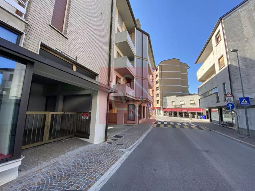 Immagine 3 di Garage in vendita  in via XX Settembre 5 a Cervignano Del Friuli