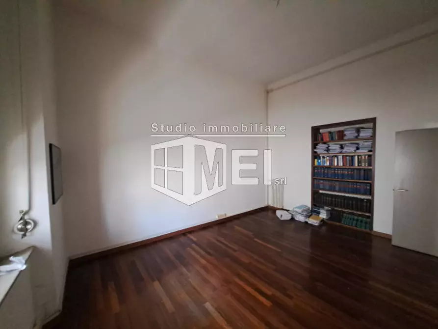 Immagine 20 di Ufficio in vendita  in Via di Franco a Livorno