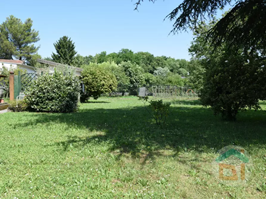 Immagine 4 di Terreno in vendita  in Via Alpi Giulie a Capriva Del Friuli