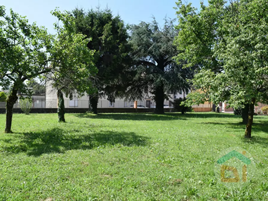 Immagine 14 di Terreno in vendita  in Via Alpi Giulie a Capriva Del Friuli