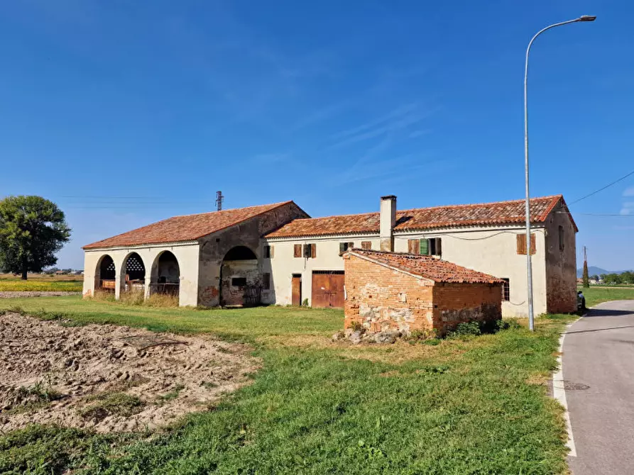 Immagine 1 di Casa indipendente in vendita  in VI ARGINE VALGRANDE a Villa Estense