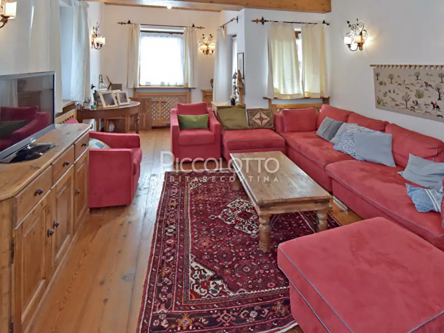 Immagine 3 di Appartamento in vendita  in Via Guide Alpine a Cortina D'ampezzo