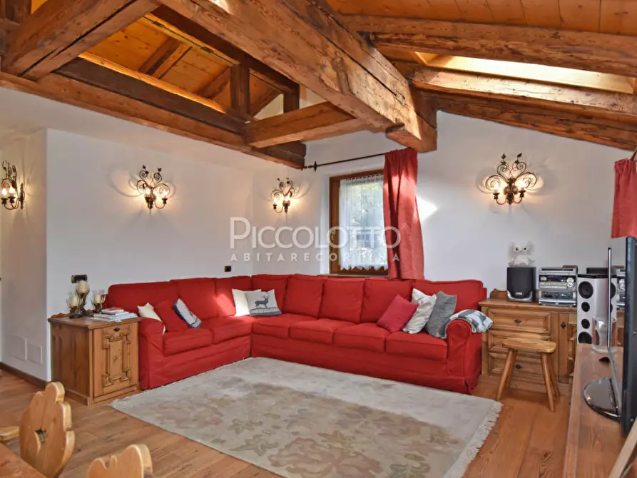 Immagine 3 di Appartamento in vendita  in Via Guide Alpine a Cortina D'ampezzo