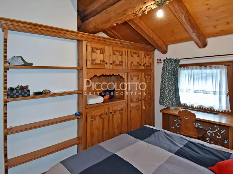 Immagine 8 di Appartamento in vendita  in Via Guide Alpine a Cortina D'ampezzo