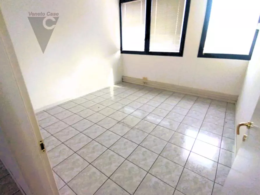 Immagine 3 di Ufficio in affitto  in Via Panà a Noventa Padovana