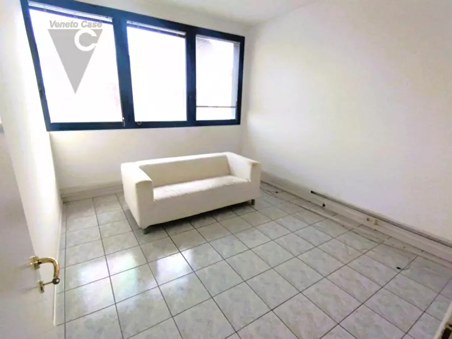 Immagine 4 di Ufficio in affitto  in Via Panà a Noventa Padovana