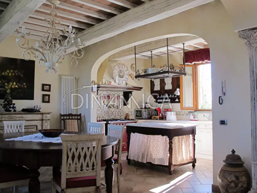 Immagine 9 di Rustico / casale in vendita  a Palaia