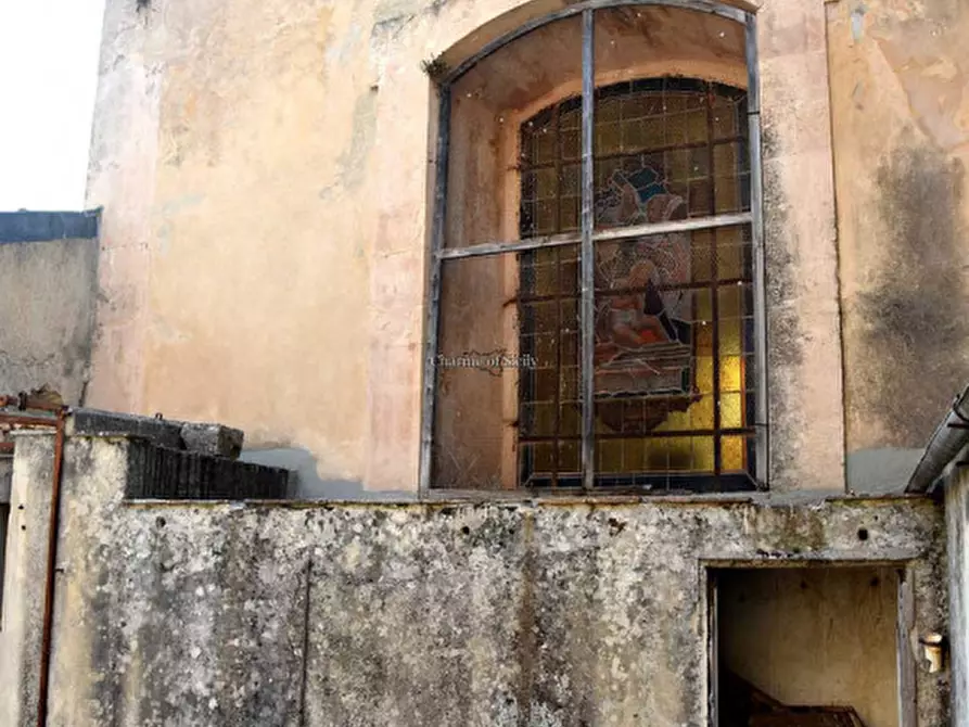 Immagine 13 di Palazzo in vendita  in Via De Leva a Modica