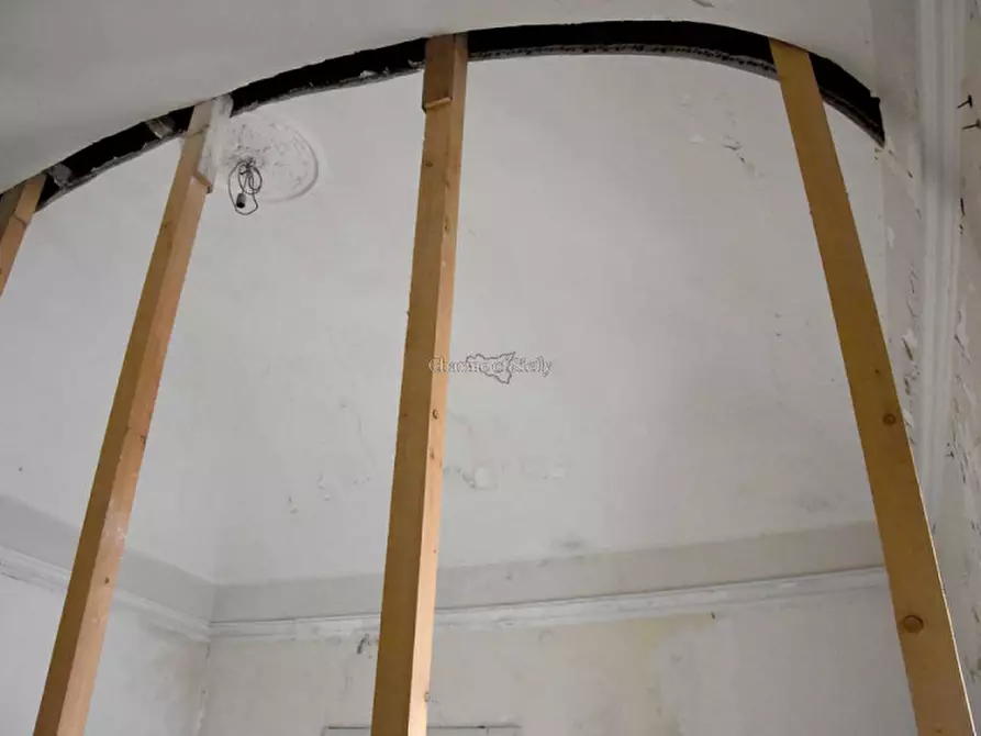 Immagine 24 di Palazzo in vendita  in Via De Leva a Modica
