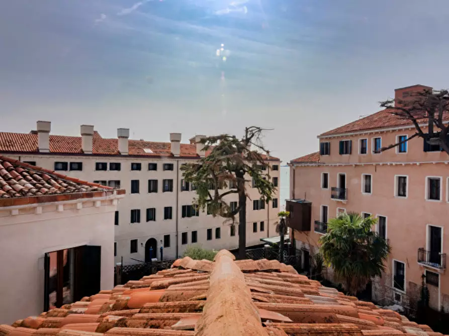 Immagine 15 di Appartamento in vendita  a Venezia