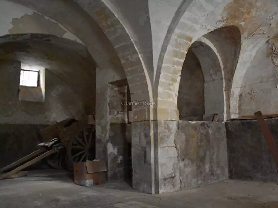 Immagine 9 di Palazzo in vendita  in Via Castellett a Modica