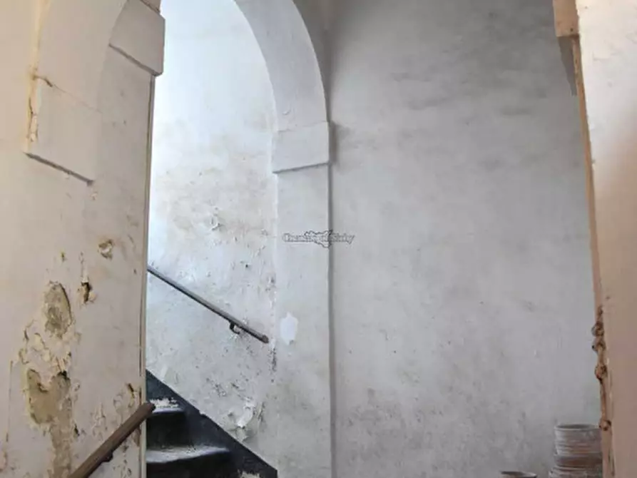 Immagine 17 di Palazzo in vendita  in Via Castellett a Modica