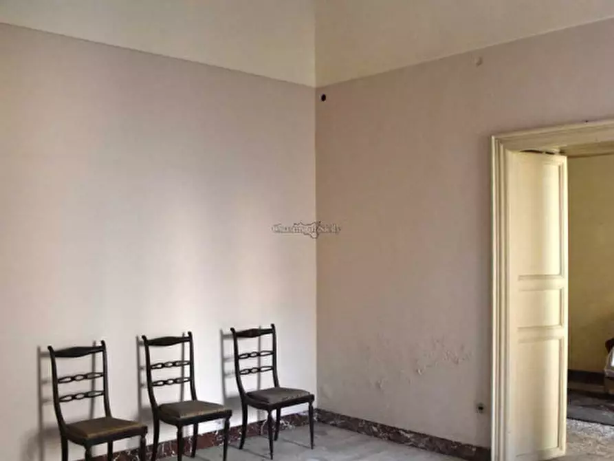 Immagine 23 di Palazzo in vendita  in Via Castellett a Modica