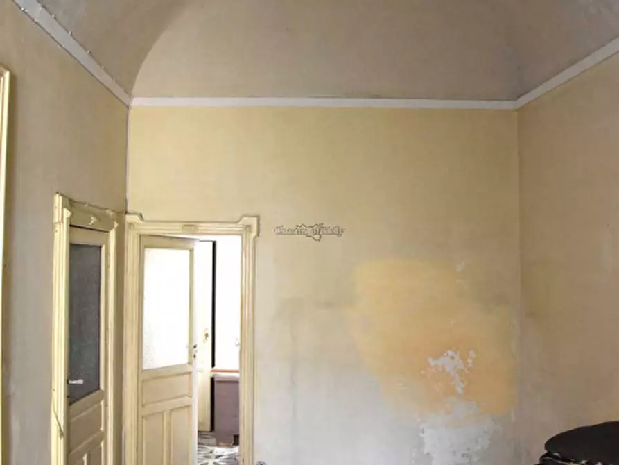 Immagine 24 di Palazzo in vendita  in Via Castellett a Modica