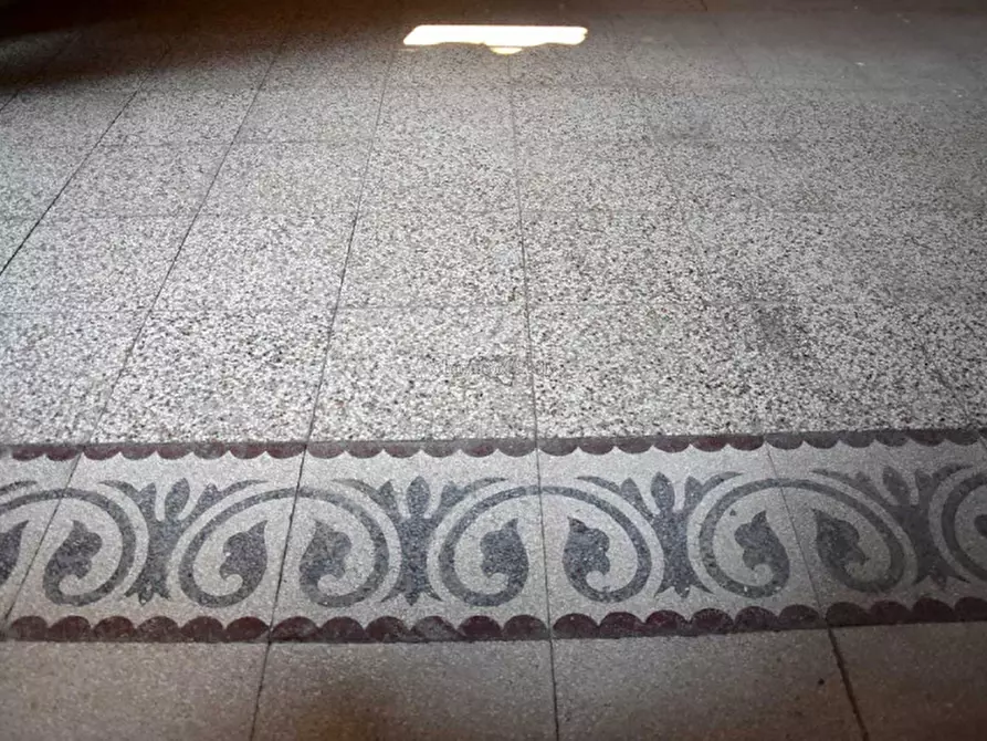 Immagine 25 di Palazzo in vendita  in Via Castellett a Modica