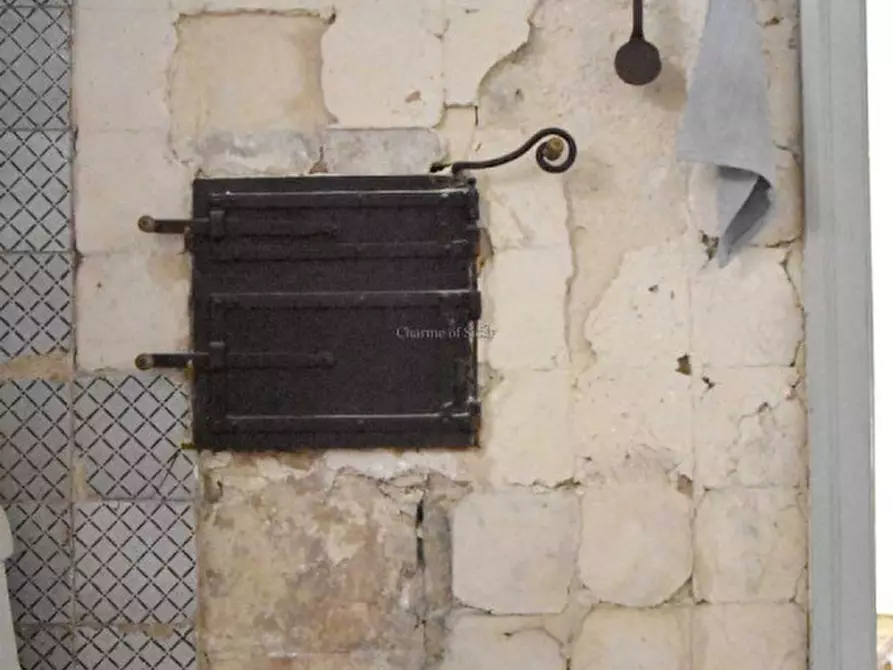 Immagine 31 di Palazzo in vendita  in Via Castellett a Modica