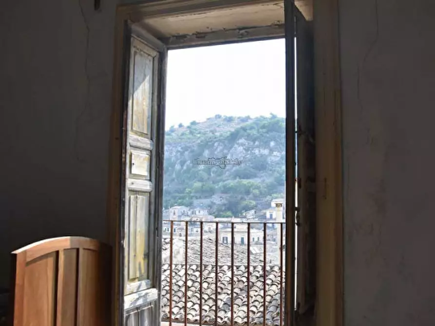 Immagine 33 di Palazzo in vendita  in Via Castellett a Modica